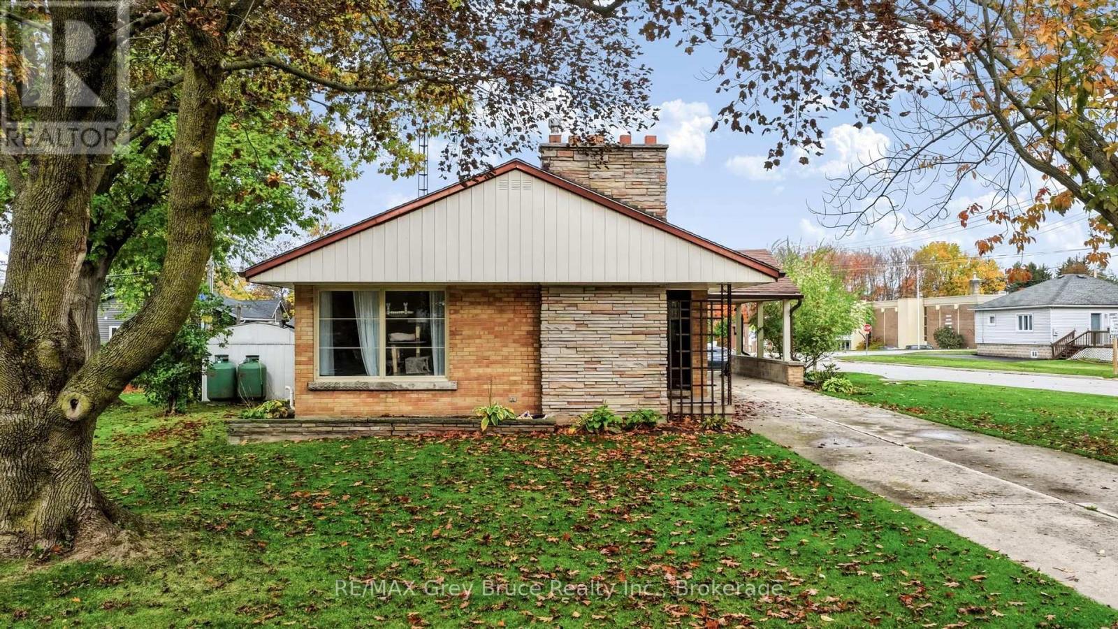 112 8th Street S, Arran-Elderslie, Ontario  N0G 1L0 - Photo 15 - X14087068