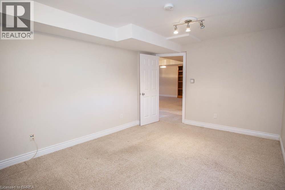 16 Bradbury Crescent, Paris, Ontario  N3L 4E1 - Photo 23 - 40869852