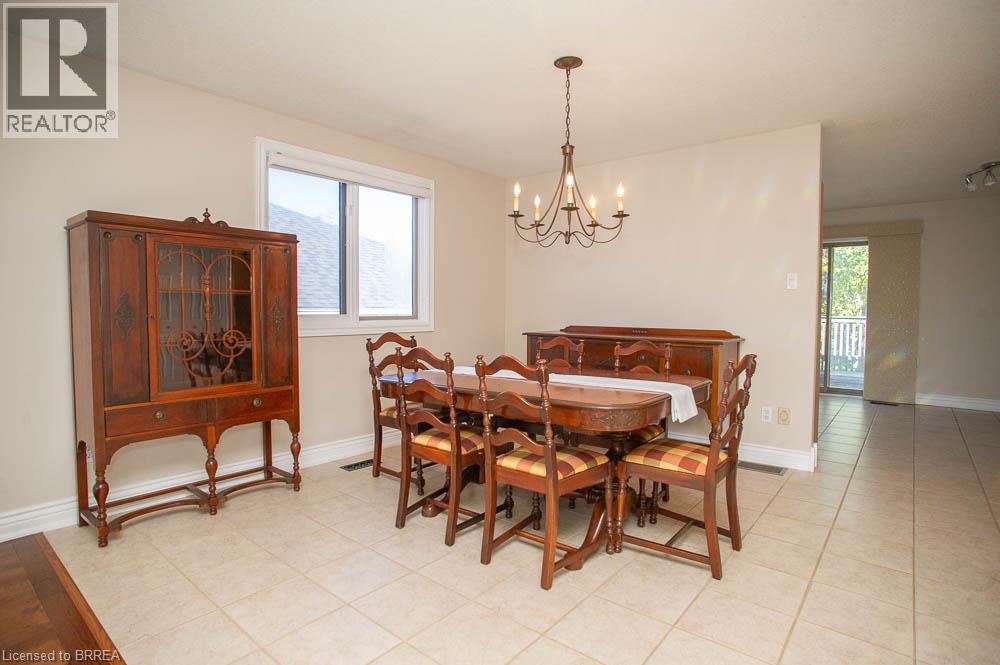 16 Bradbury Crescent, Paris, Ontario  N3L 4E1 - Photo 8 - 40869852