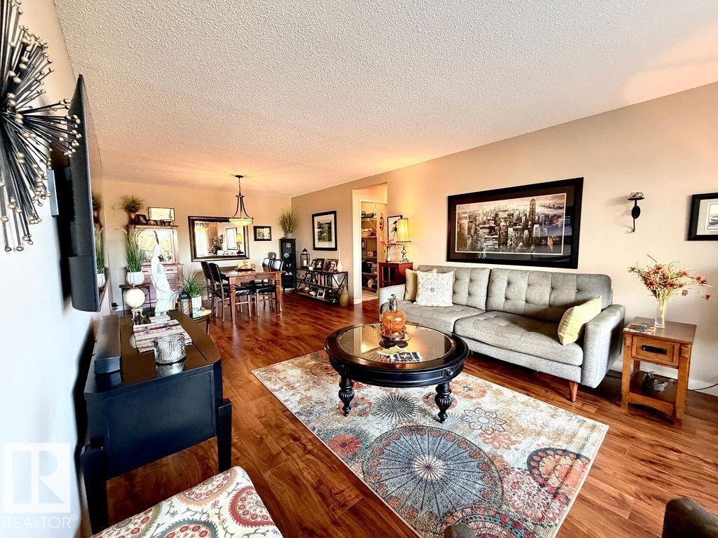 #333 4404 122 ST NW
