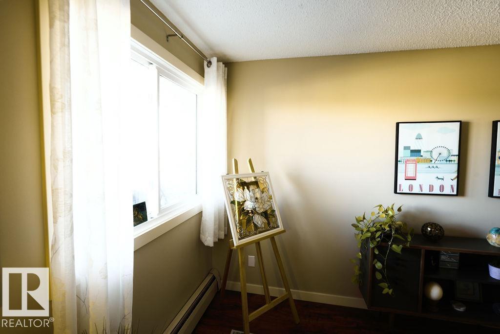 #333 4404 122 ST NW