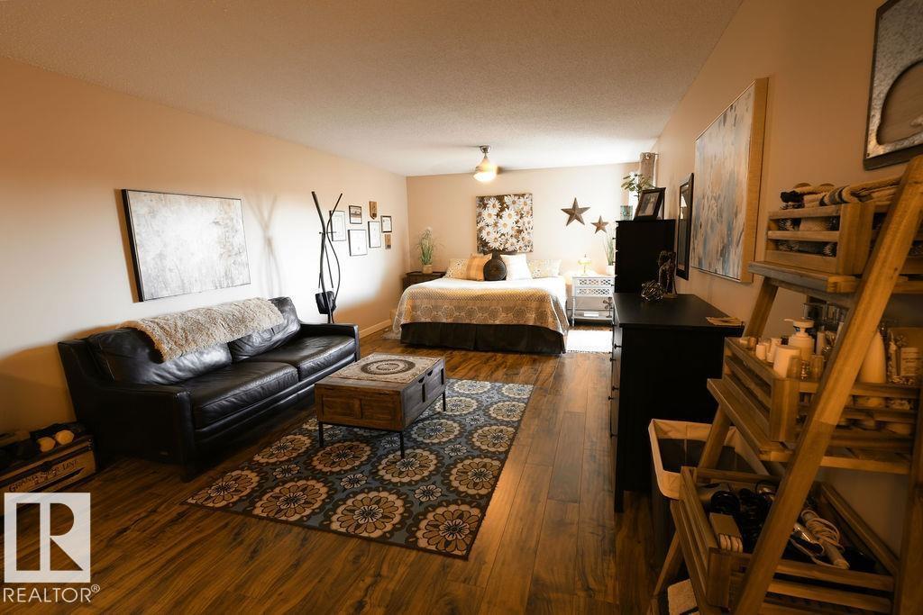 #333 4404 122 ST NW