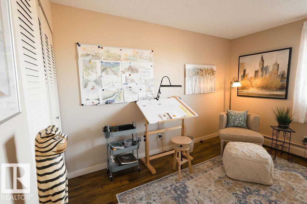 #333 4404 122 ST NW