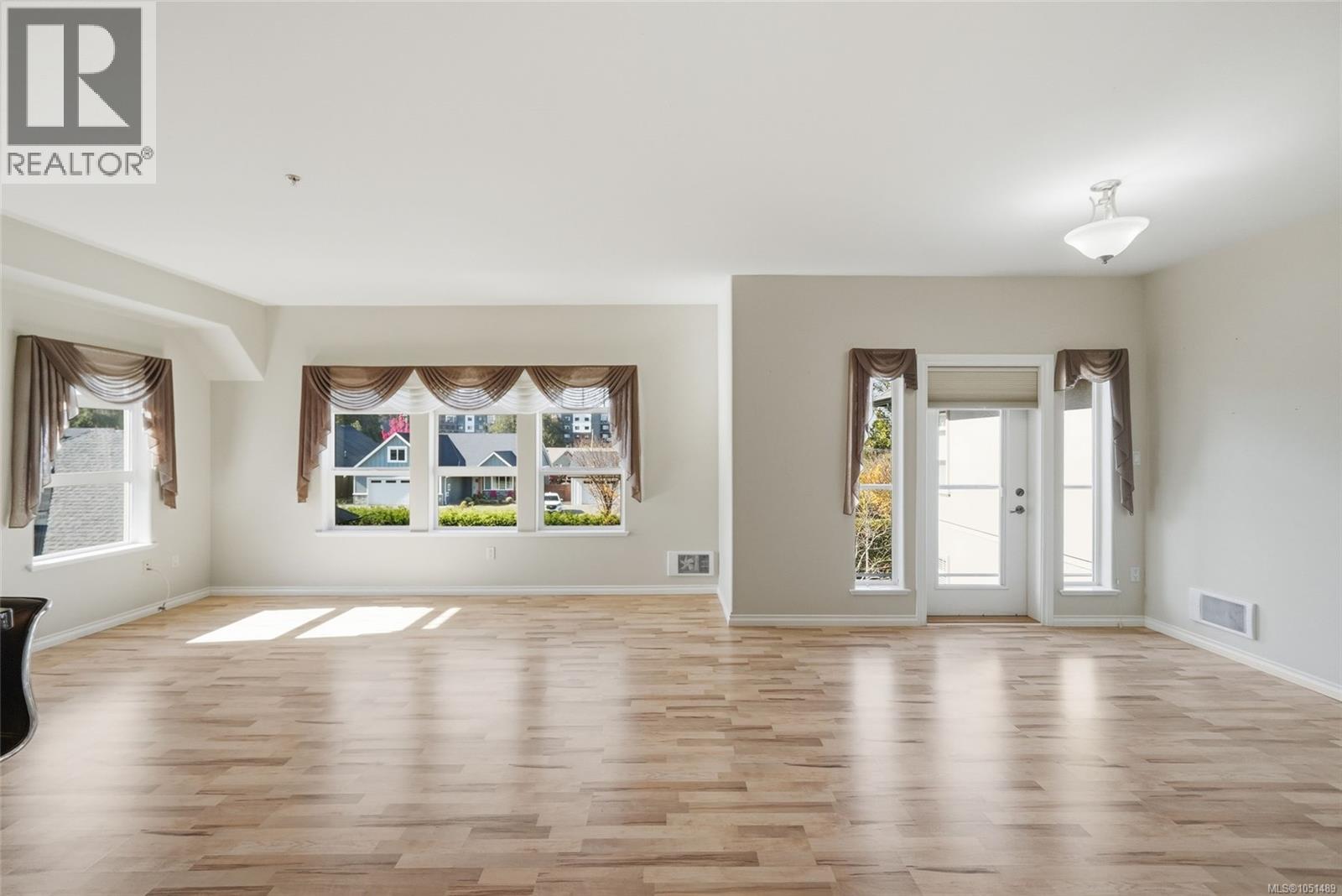 211 399 Wembley Rd