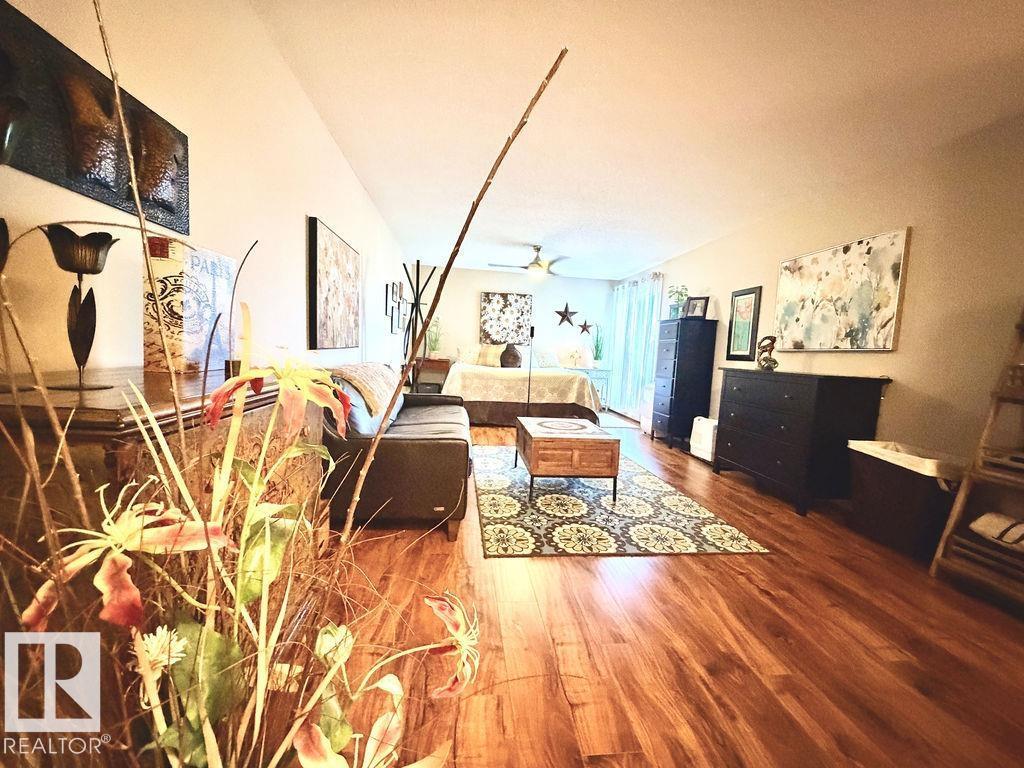 #333 4404 122 ST NW