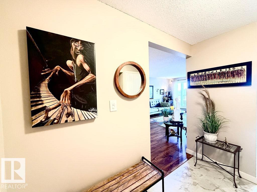 #333 4404 122 ST NW