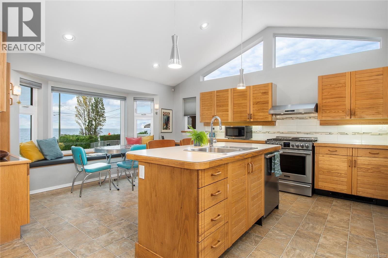 2978 South Island Hwy