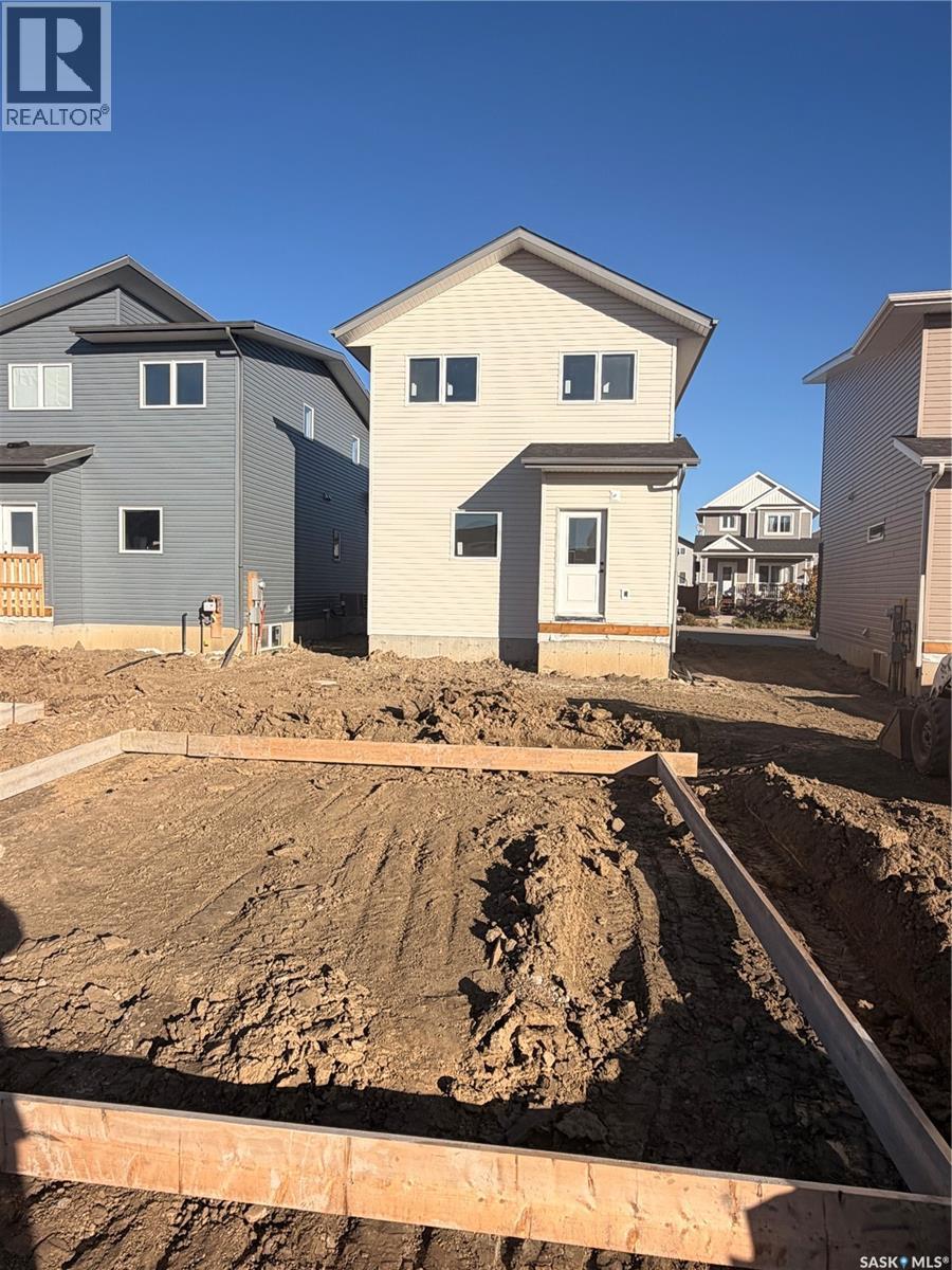1428 Besnard Drive, Martensville, Saskatchewan  S0K 2T1 - Photo 3 - SK039920