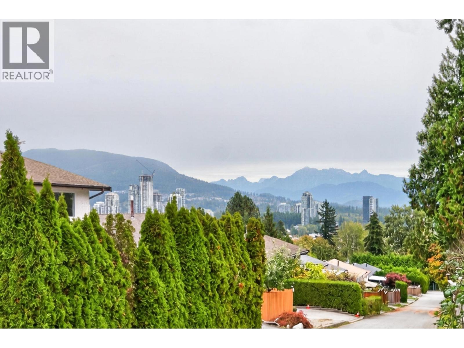 3204 Mariner Way, Coquitlam, British Columbia  V3C 4K7 - Photo 5 - R3175376