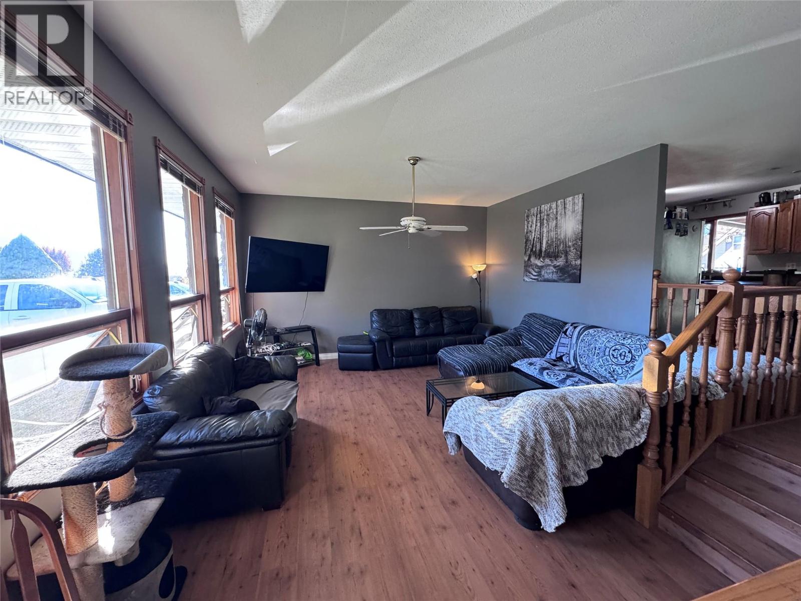 243 Winnipeg Avenue, Grand Forks, British Columbia  V0H 1H0 - Photo 12 - 10403702