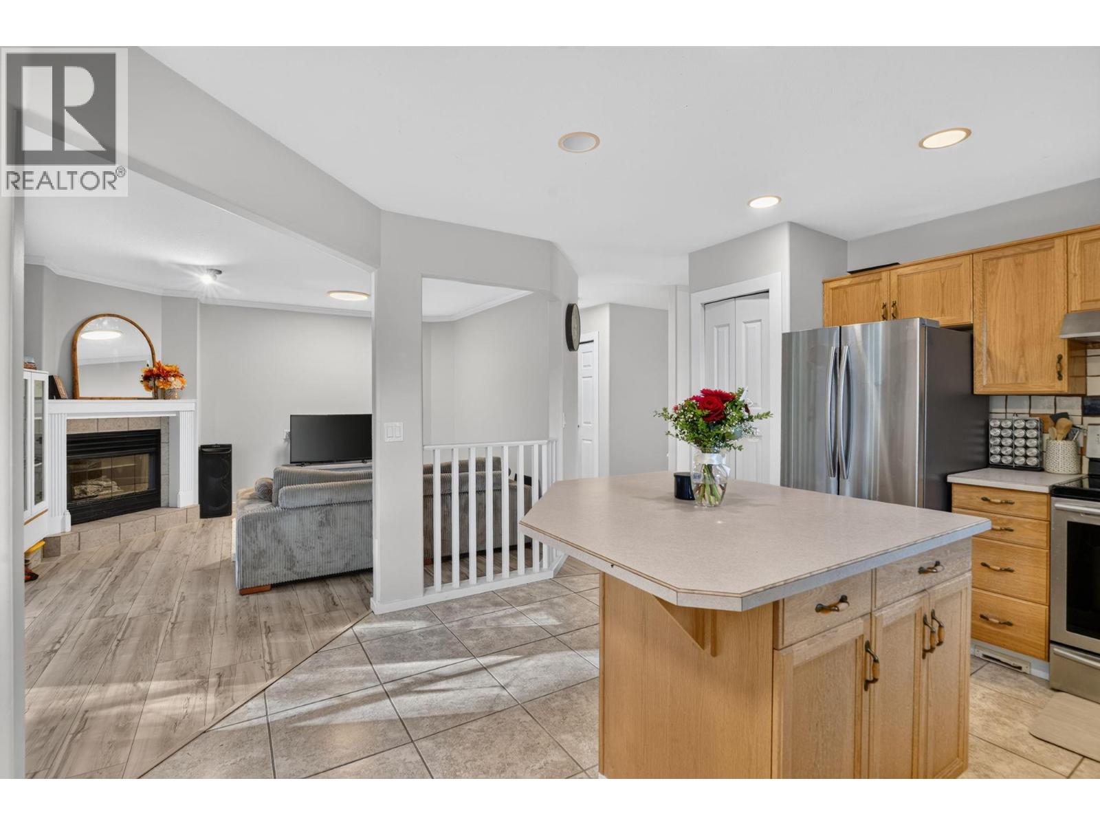 1759 Spruceglen Drive, Kelowna, British Columbia  V1V 1S8 - Photo 7 - 10403814