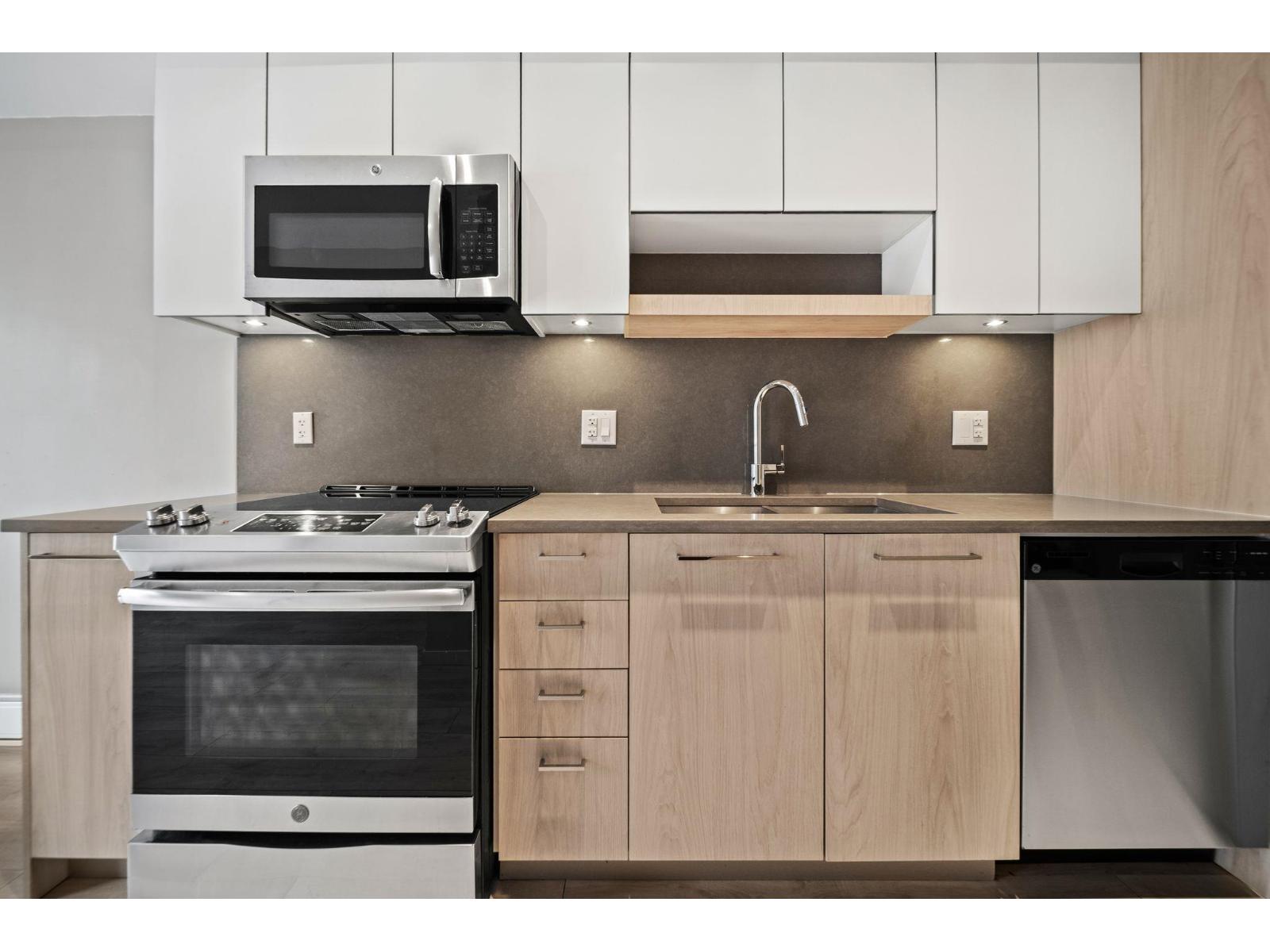 303 13768 108 Avenue, Surrey, British Columbia  V3T 0L9 - Photo 8 - R3176056