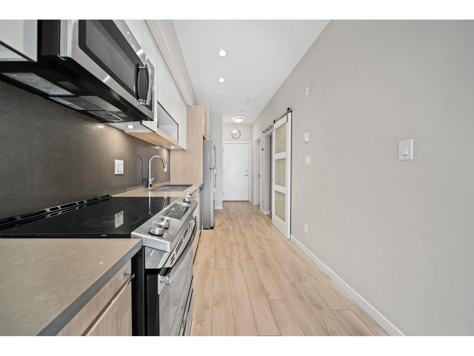 303 13768 108 Avenue, Surrey, British Columbia  V3T 0L9 - Photo 9 - R3176056