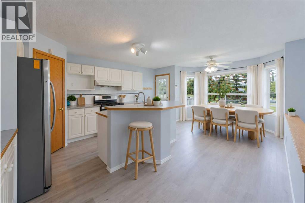 105 Arbour Ridge Park NW