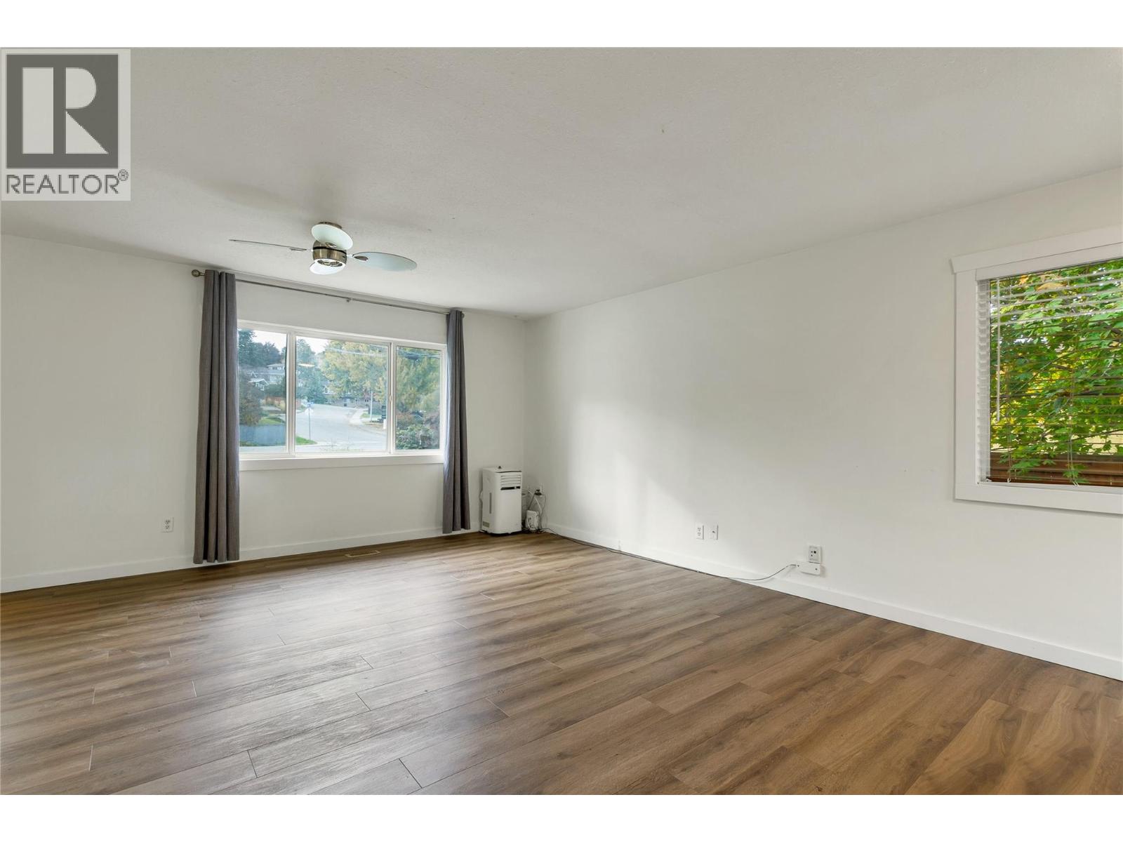 3815 Okanagan Avenue, Vernon, British Columbia  V1T 1K7 - Photo 5 - 10403724