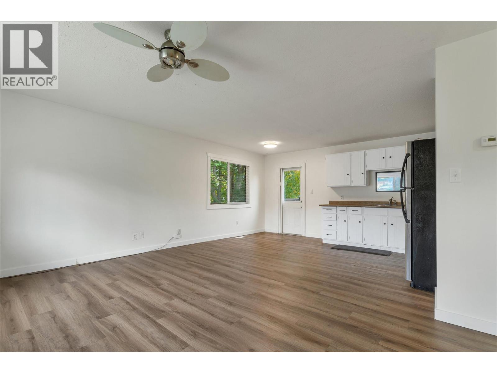 3815 Okanagan Avenue, Vernon, British Columbia  V1T 1K7 - Photo 9 - 10403724