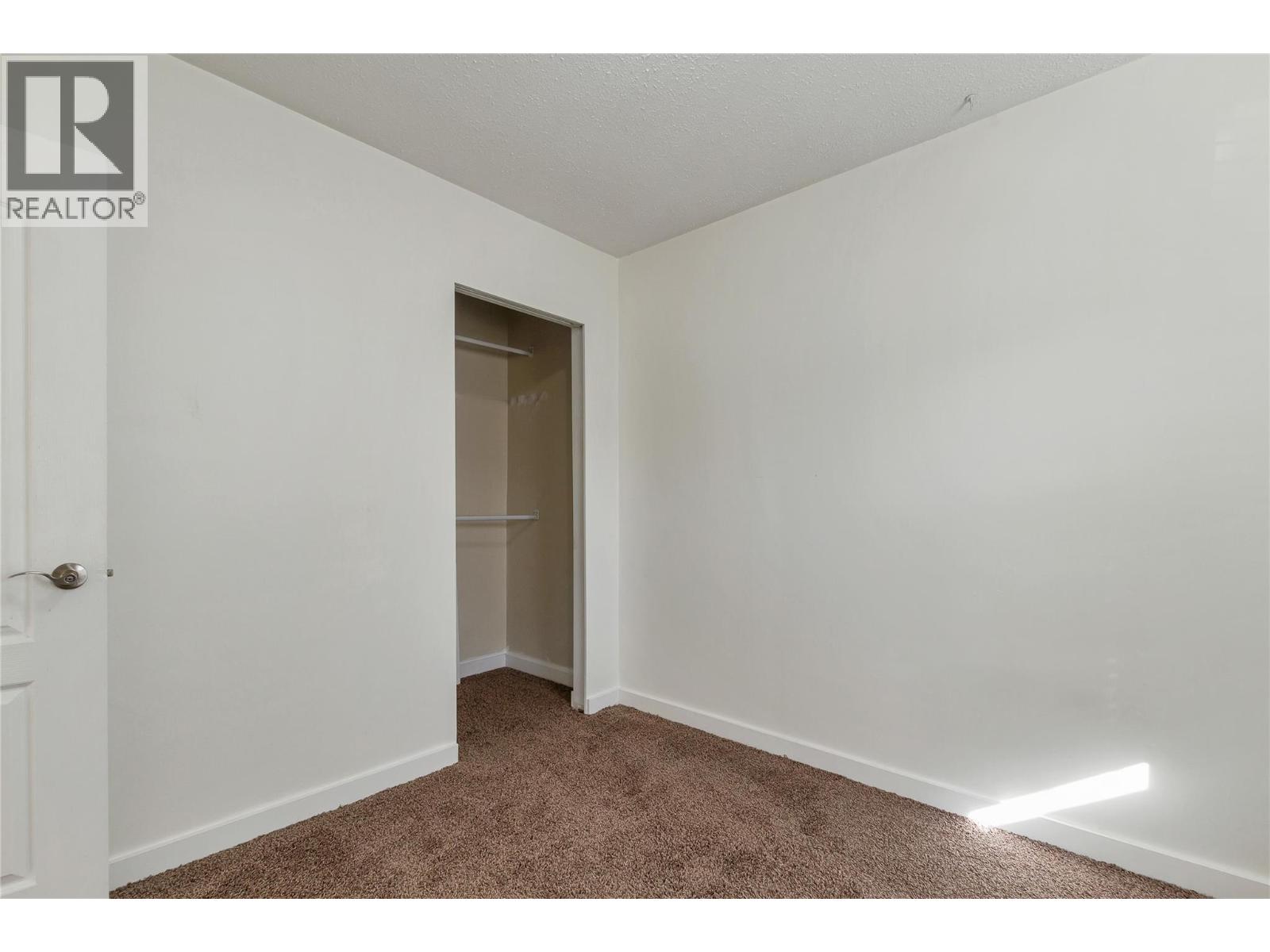 3815 Okanagan Avenue, Vernon, British Columbia  V1T 1K7 - Photo 15 - 10403724