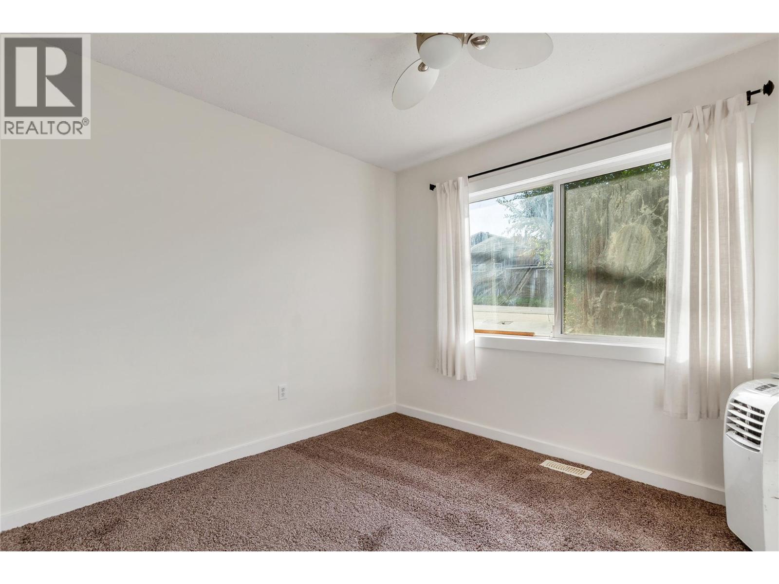 3815 Okanagan Avenue, Vernon, British Columbia  V1T 1K7 - Photo 17 - 10403724