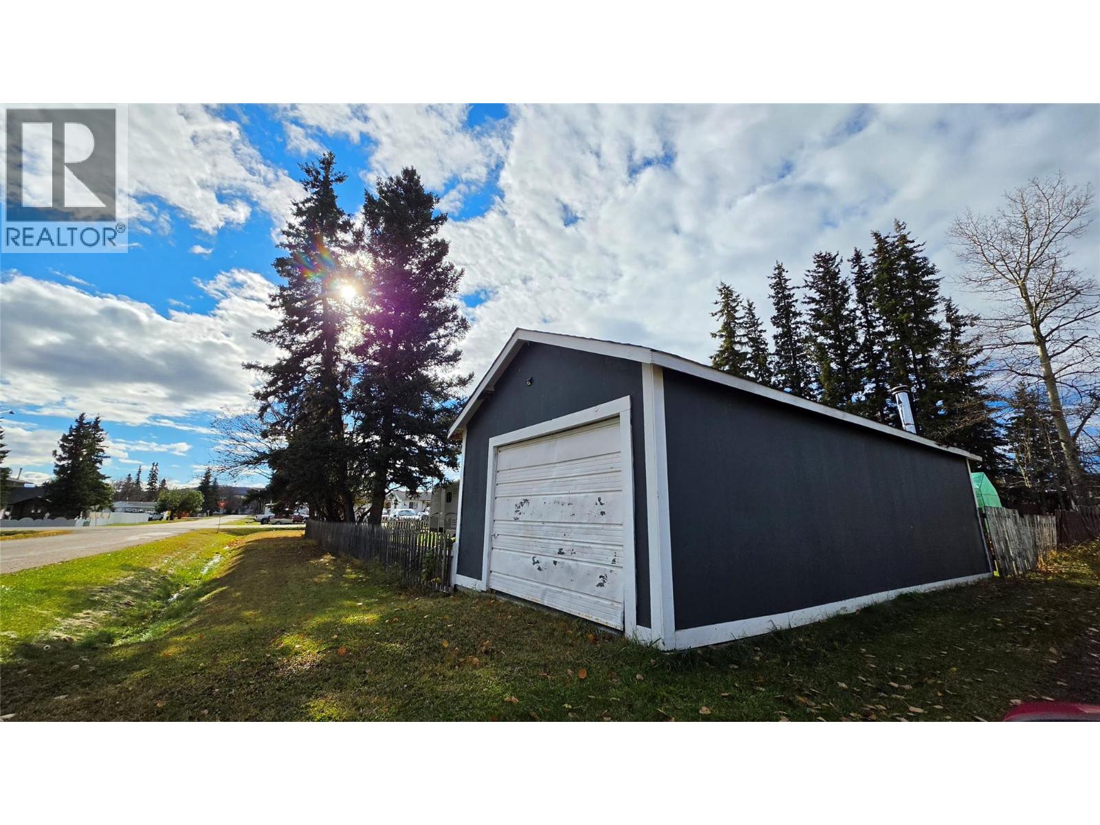4818 / 4820 49 Avenue, Pouce Coupe, British Columbia  V0C 2C0 - Photo 15 - 10403822