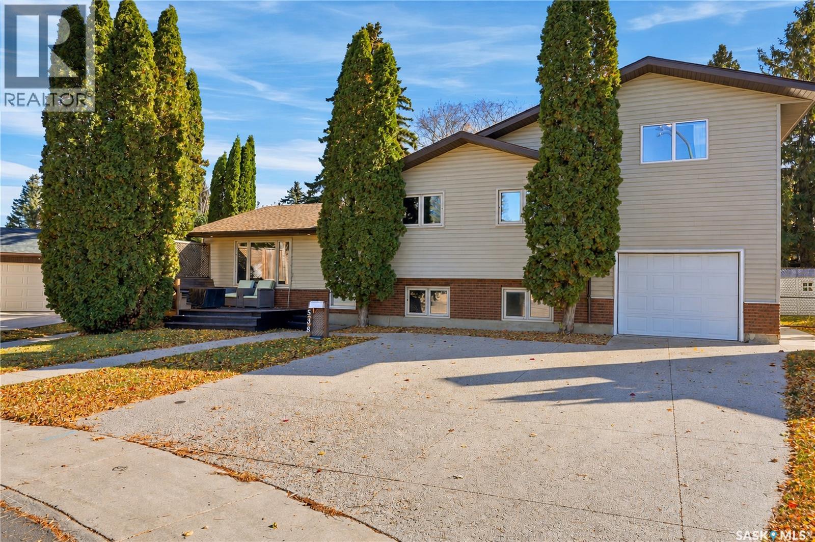 538 Highlands Terrace, Saskatoon, Saskatchewan  S7H 4Y6 - Photo 2 - SK051172
