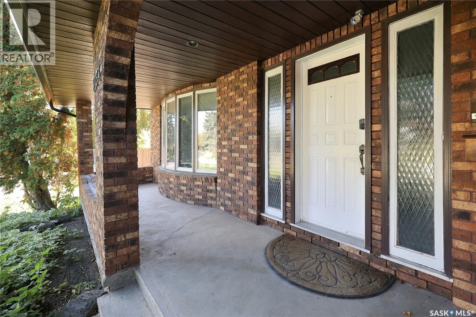 2054 Braun Bay E, Regina, Saskatchewan  S4V 0L5 - Photo 4 - SK050863