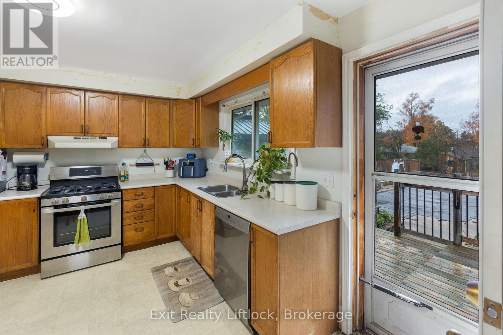26 Beechwood Drive, Peterborough, Ontario  K9J 1M4 - Photo 11 - X14087250