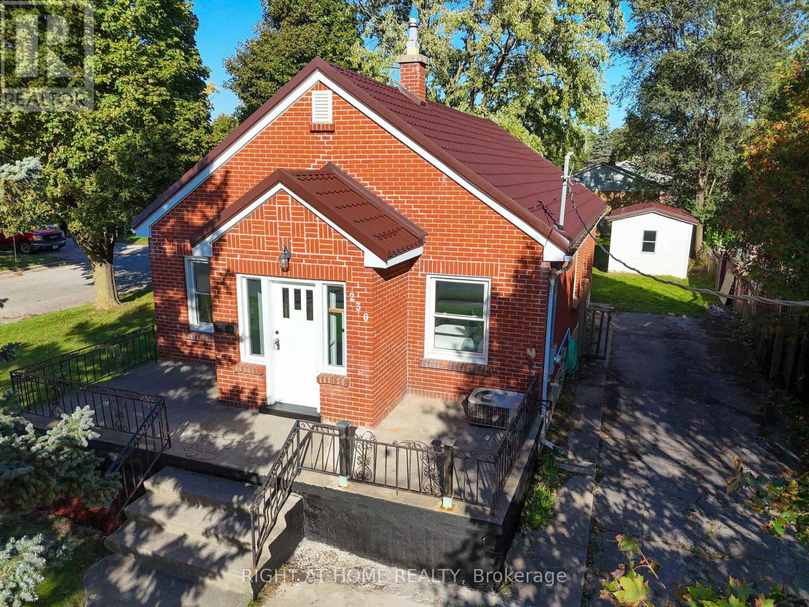 236 Highbury Avenue N, London East, Ontario  N5Z 2W7 - Photo 3 - X14087240
