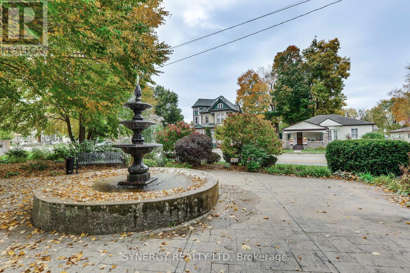 210 Albert Street, Strathroy-Caradoc, Ontario  N7G 1W1 - Photo 3 - X14087326