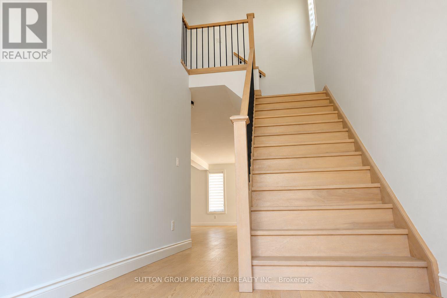 1772 Henrica Avenue, London North, Ontario  N6G 0Y2 - Photo 3 - X14087398