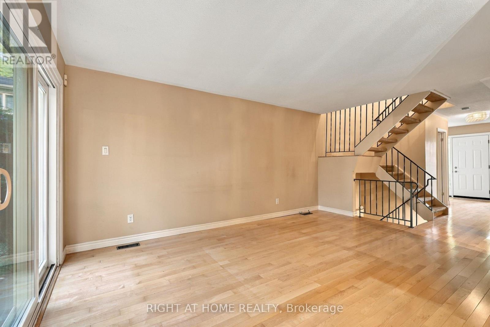 428 Wilkins Street, London South, Ontario  N6C 5B2 - Photo 7 - X14087440