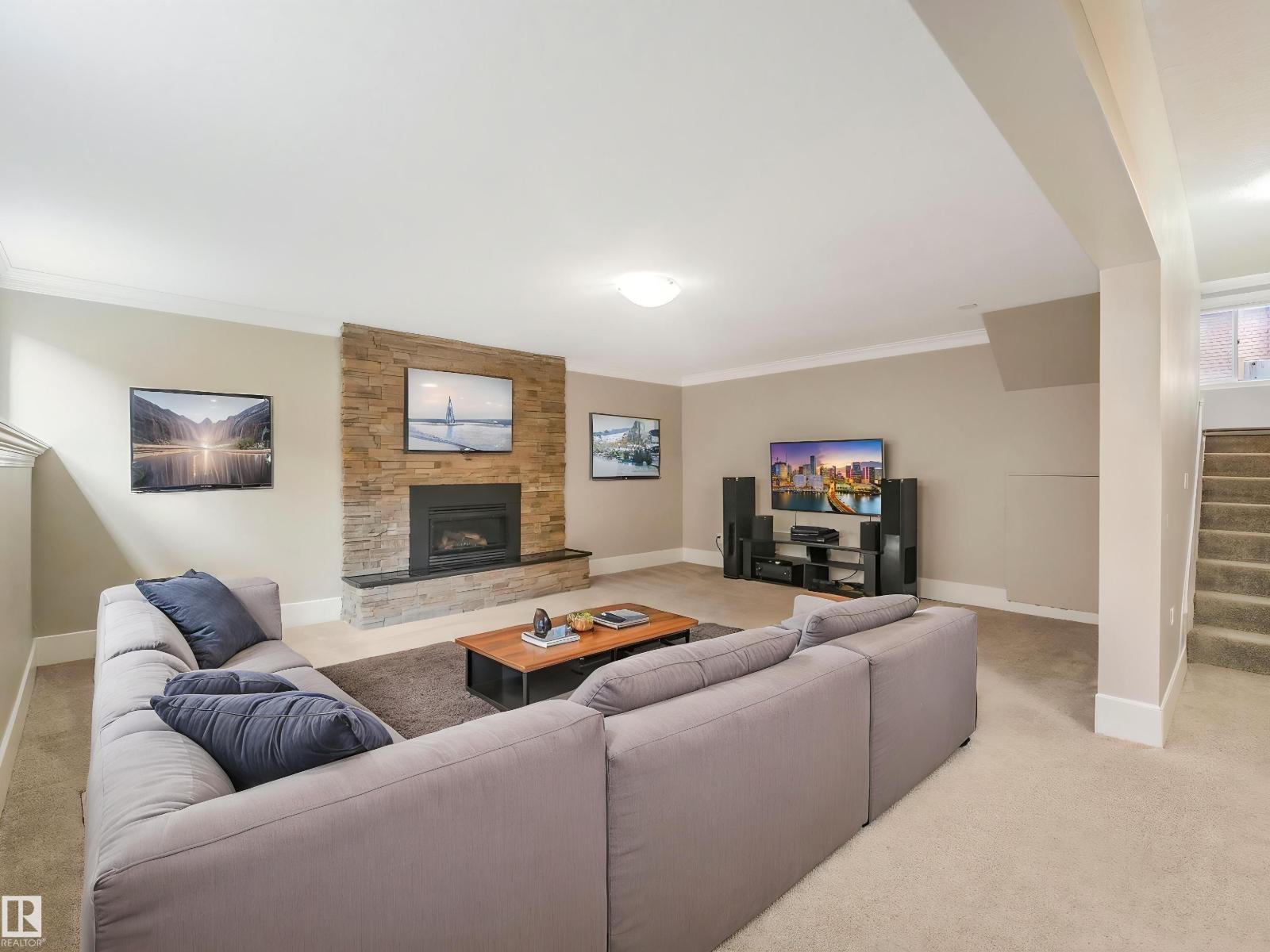 5708 144 ST NW