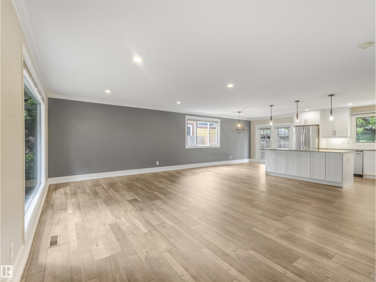 5708 144 ST NW