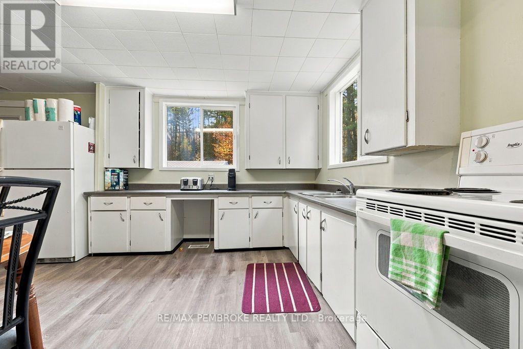40513 17 Highway, Head, Ontario  K0J 2K0 - Photo 11 - X14087480