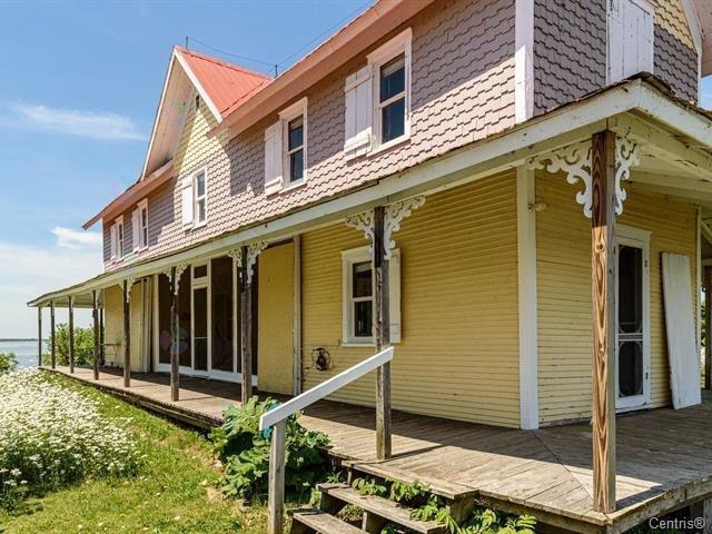 200 Île Fraser Dundee Quebec Canada J0S1L0 5