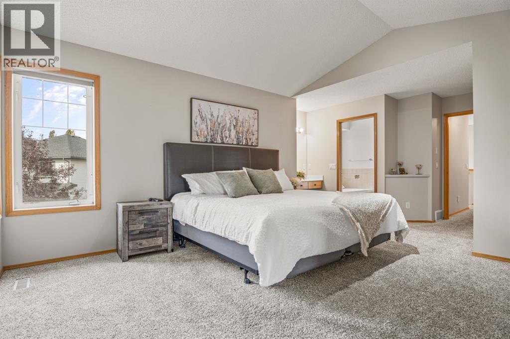 432 Rainbow Falls Way, Chestermere, Alberta  T1X 1S6 - Photo 23 - A2350802