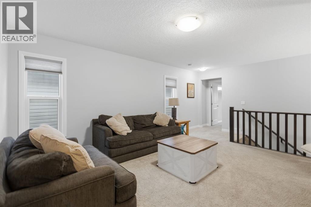 411 Hillcrest Circle Sw, Airdrie, Alberta  T4B 4B2 - Photo 29 - A2352664