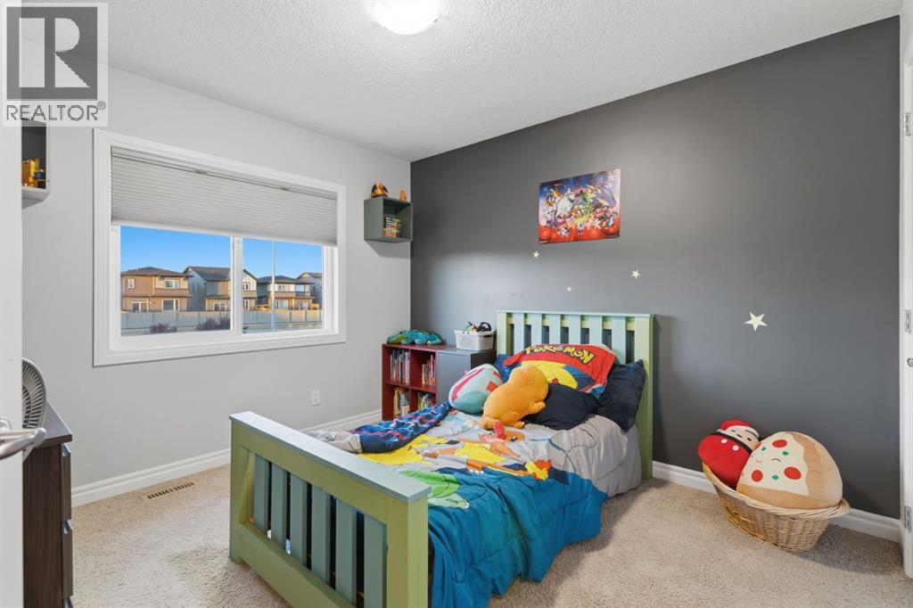 411 Hillcrest Circle Sw, Airdrie, Alberta  T4B 4B2 - Photo 33 - A2352664