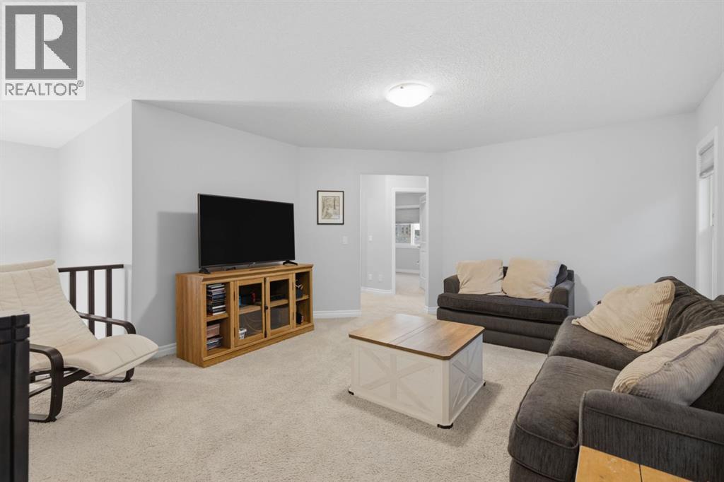 411 Hillcrest Circle Sw, Airdrie, Alberta  T4B 4B2 - Photo 27 - A2352664