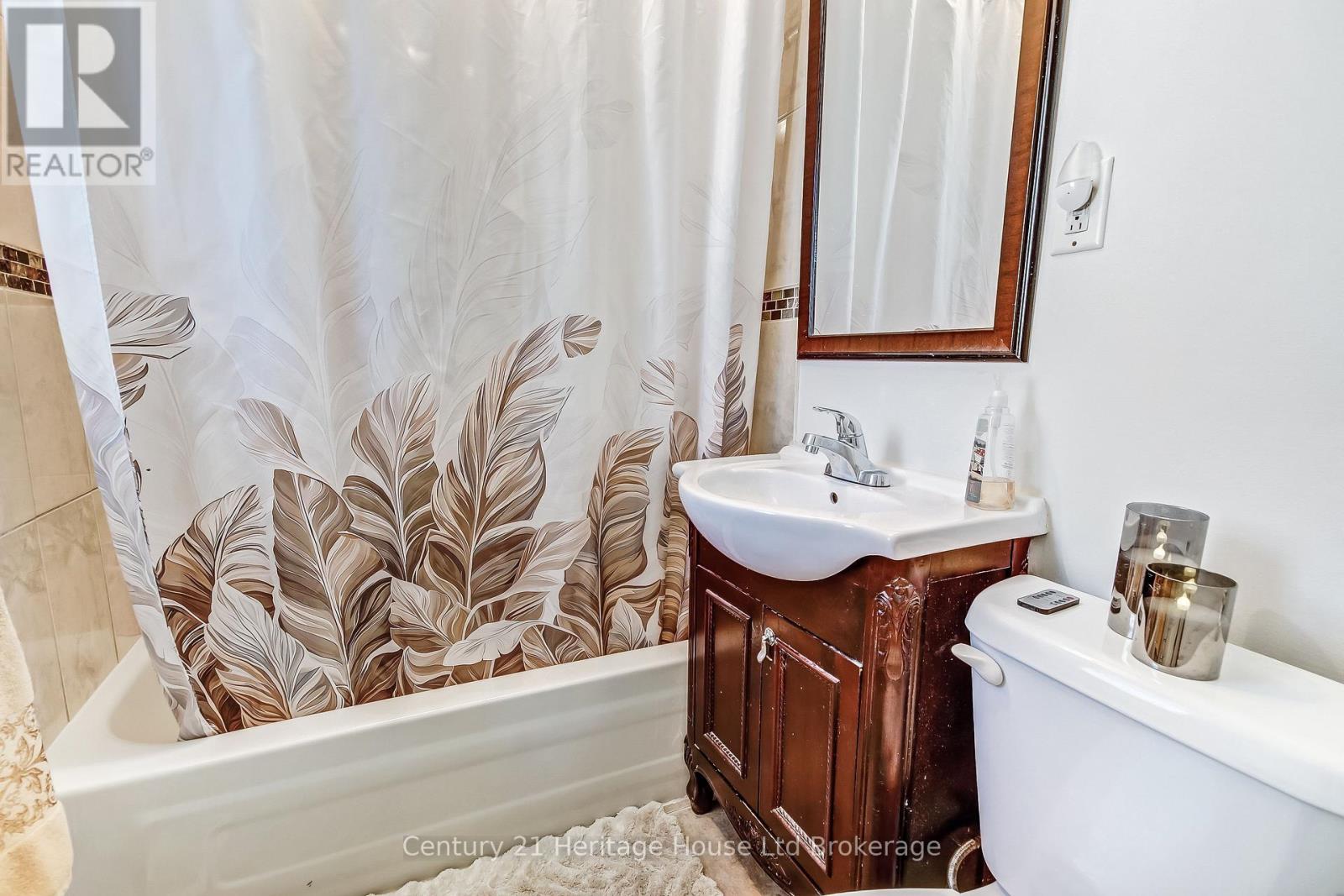 36 Alexander Drive, Brantford, Ontario  N3T 5C5 - Photo 8 - X14087410