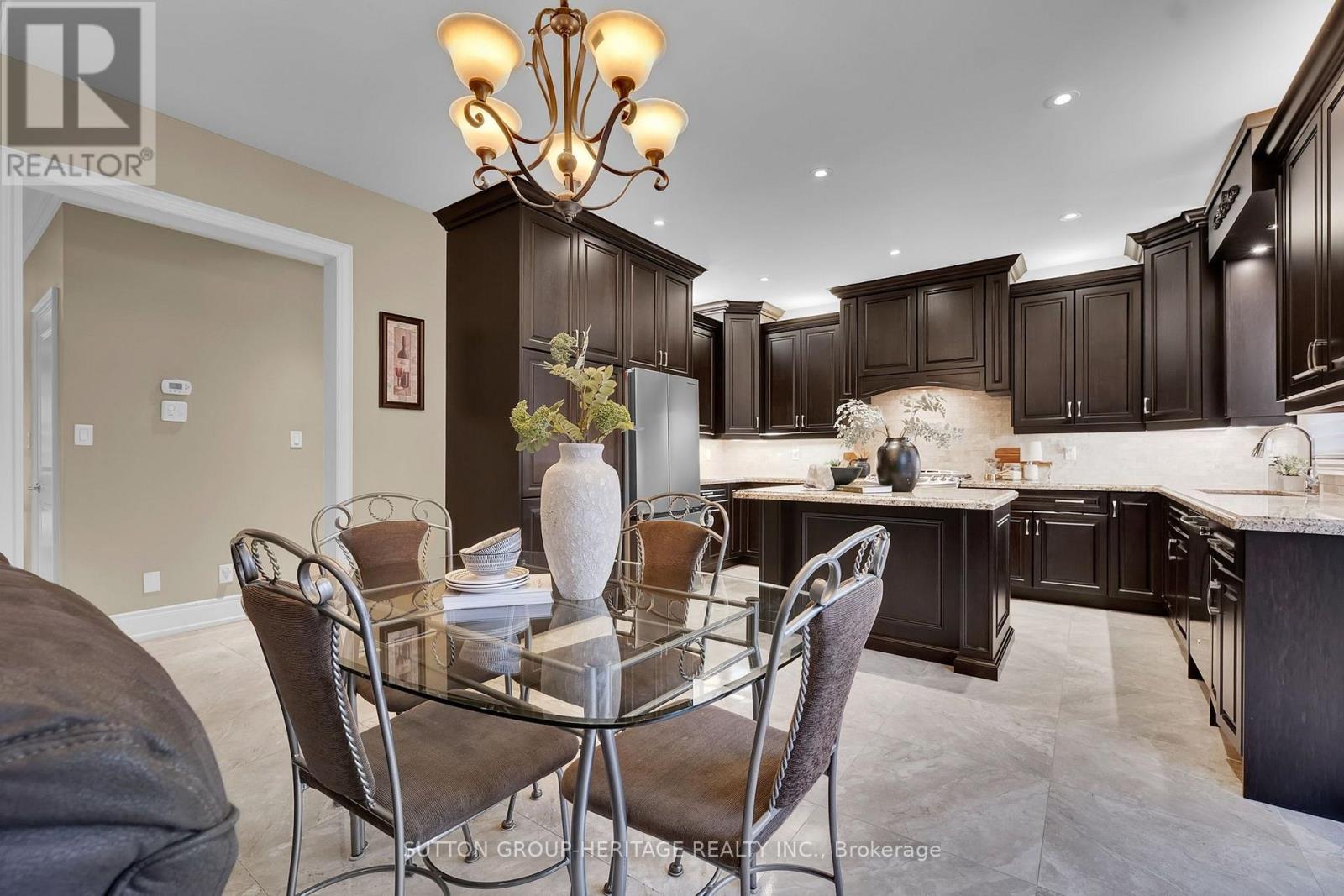 25 Charterhouse Drive, Whitby, Ontario  L1R 3R8 - Photo 12 - E14087390