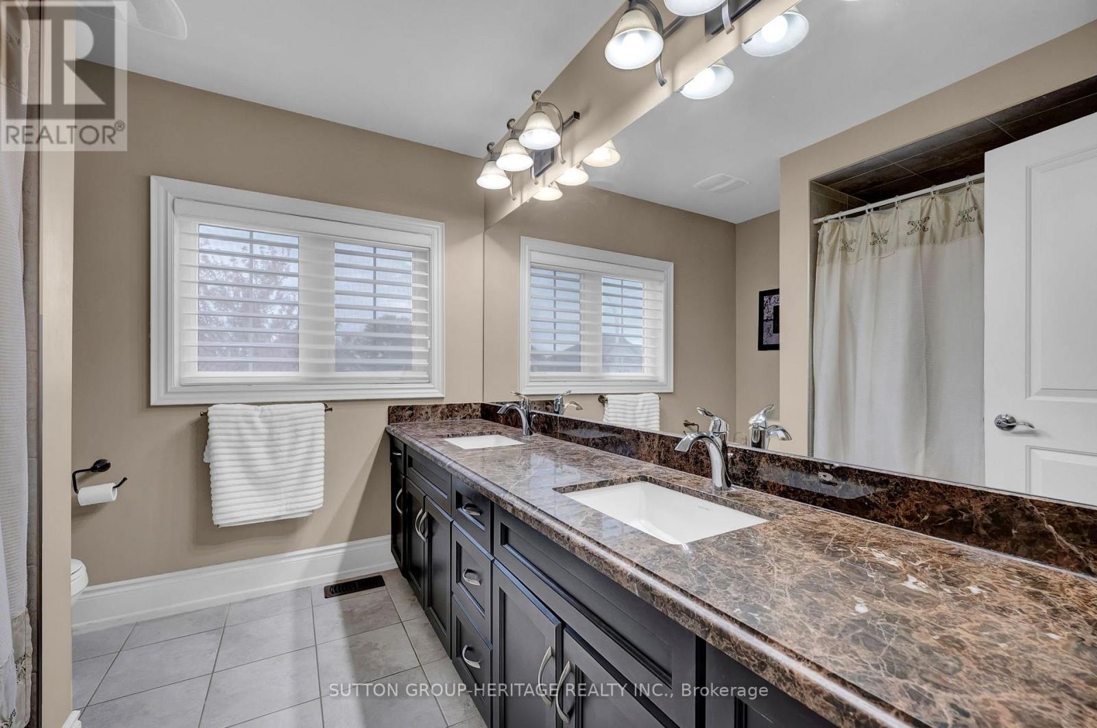 25 Charterhouse Drive, Whitby, Ontario  L1R 3R8 - Photo 33 - E14087390