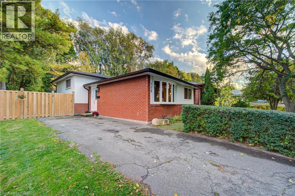 115 Chopin Drive, Kitchener, Ontario  N2M 2G3 - Photo 3 - 40865568