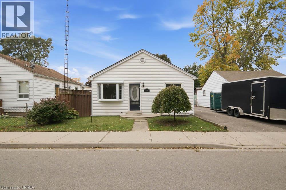 69 Sixth Avenue, Brantford, Ontario  N3S 1A8 - Photo 6 - 40871387