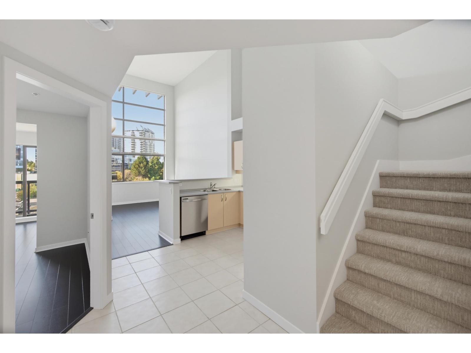 423 10866 City Parkway, Surrey, British Columbia  V3T 5W9 - Photo 21 - R3176050