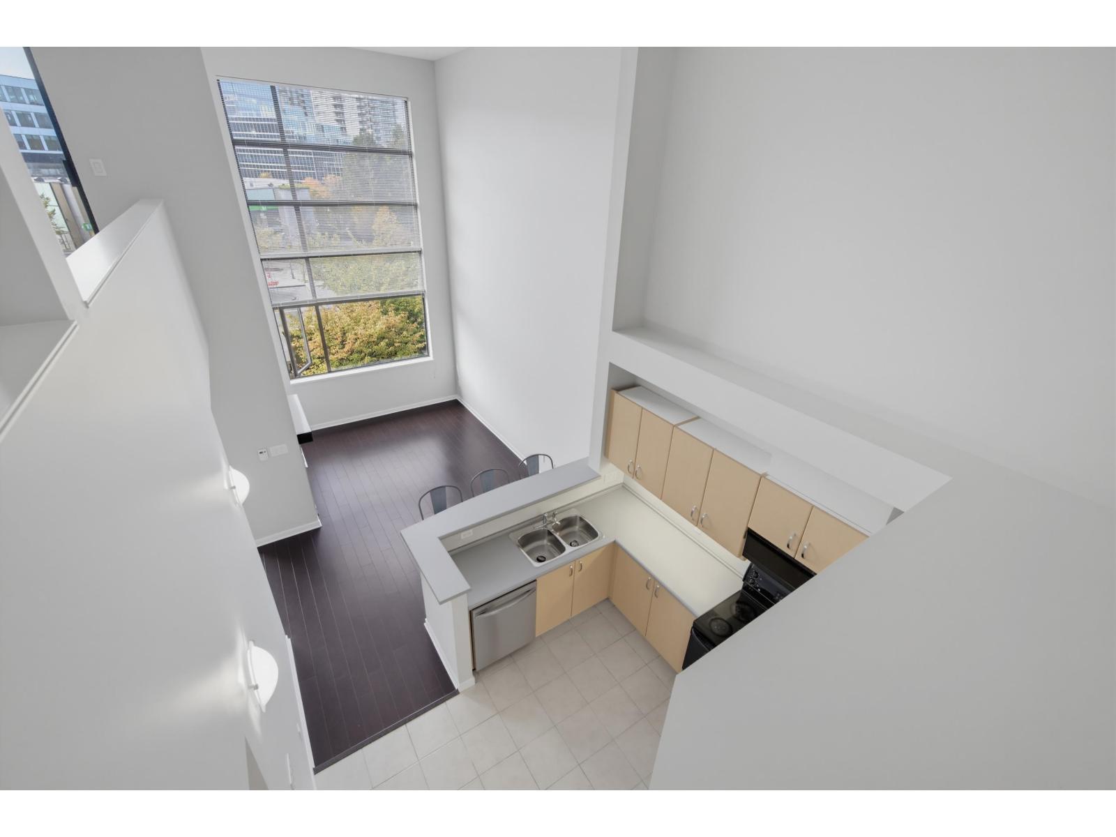 423 10866 City Parkway, Surrey, British Columbia  V3T 5W9 - Photo 23 - R3176050