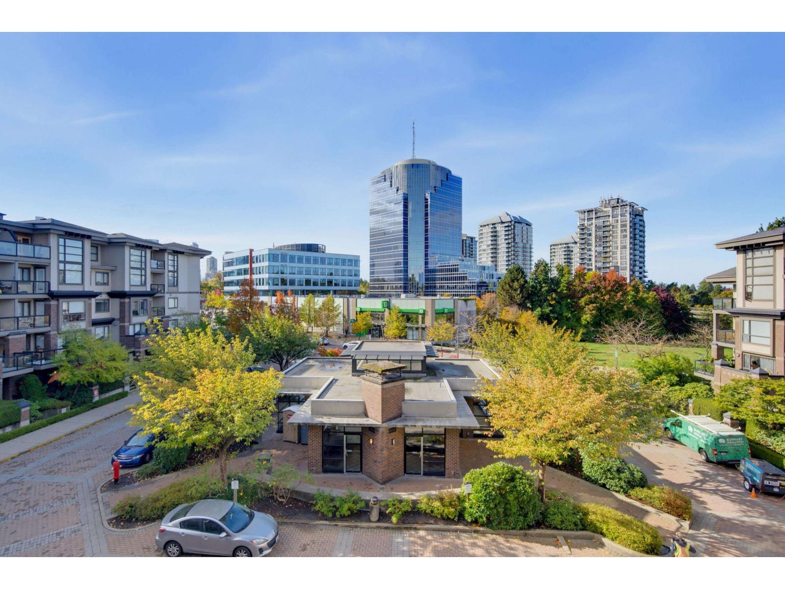 423 10866 City Parkway, Surrey, British Columbia  V3T 5W9 - Photo 16 - R3176050