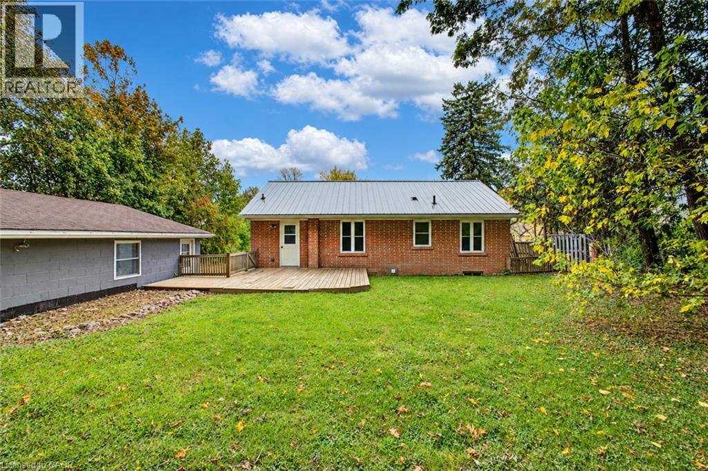 15 Dumbarton Street, Guelph, Ontario  N1E 3T4 - Photo 32 - 40870987