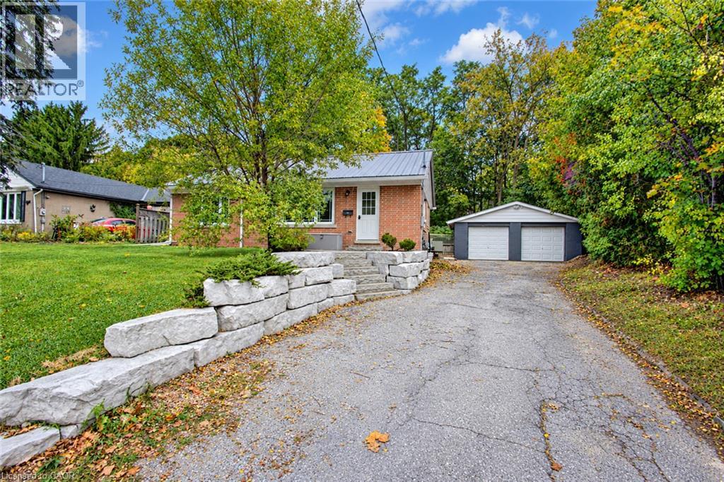 15 Dumbarton Street, Guelph, Ontario  N1E 3T4 - Photo 2 - 40870987