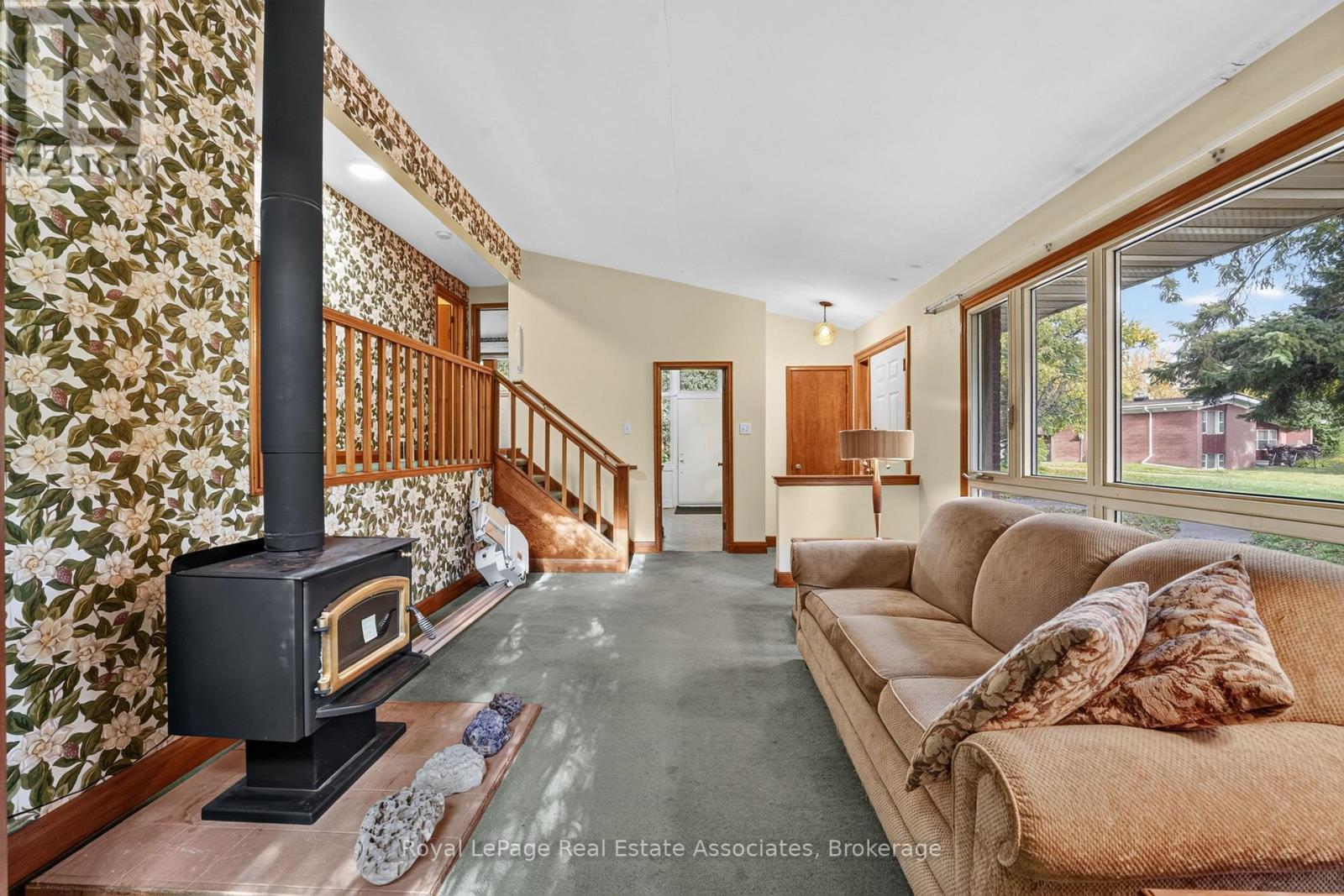 1340 Mountain Grove Avenue, Burlington, Ontario  L7P 2H2 - Photo 8 - W14087246