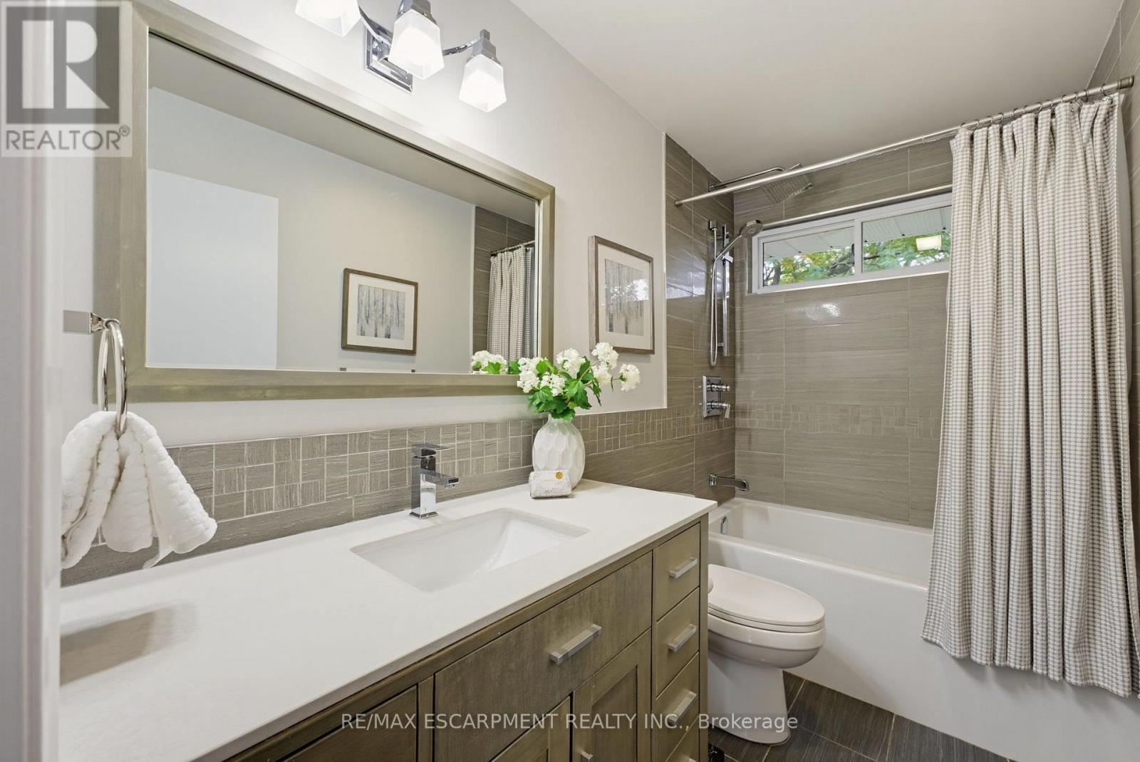 1452 Jefferson Road, Burlington, Ontario  L7P 2C6 - Photo 14 - W14087280